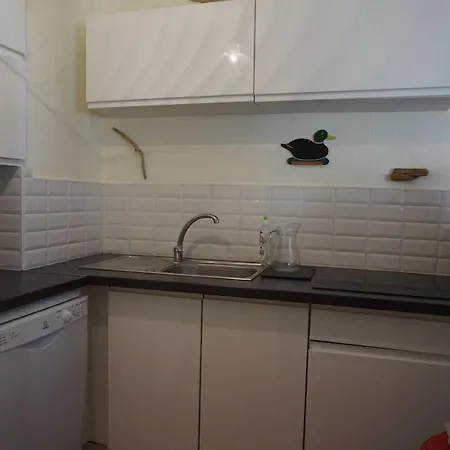 Apartment 4 Pers, 1 Chambre, Vue Mer, Piscine, A 50m De La Mer - Ref Ig21d